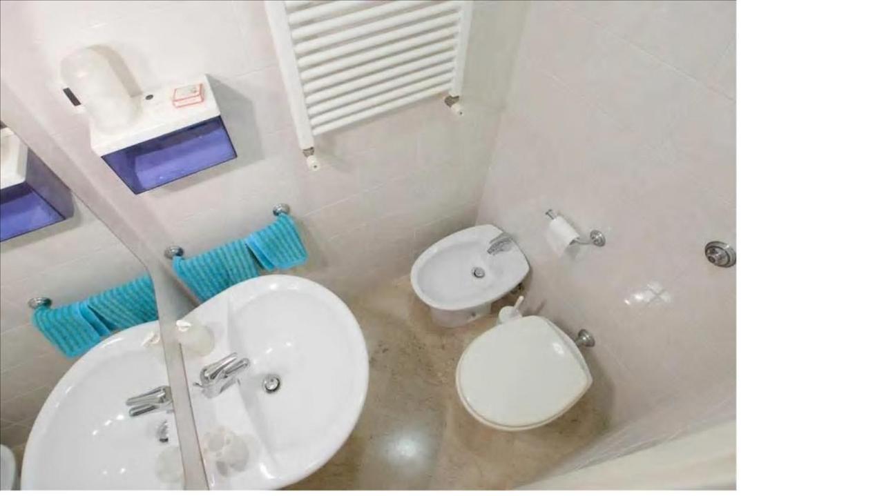 Holiday Jeans Apartment Rzym Zewnętrze zdjęcie
