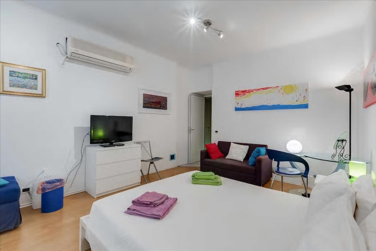 Holiday Jeans Apartment Rzym Zewnętrze zdjęcie
